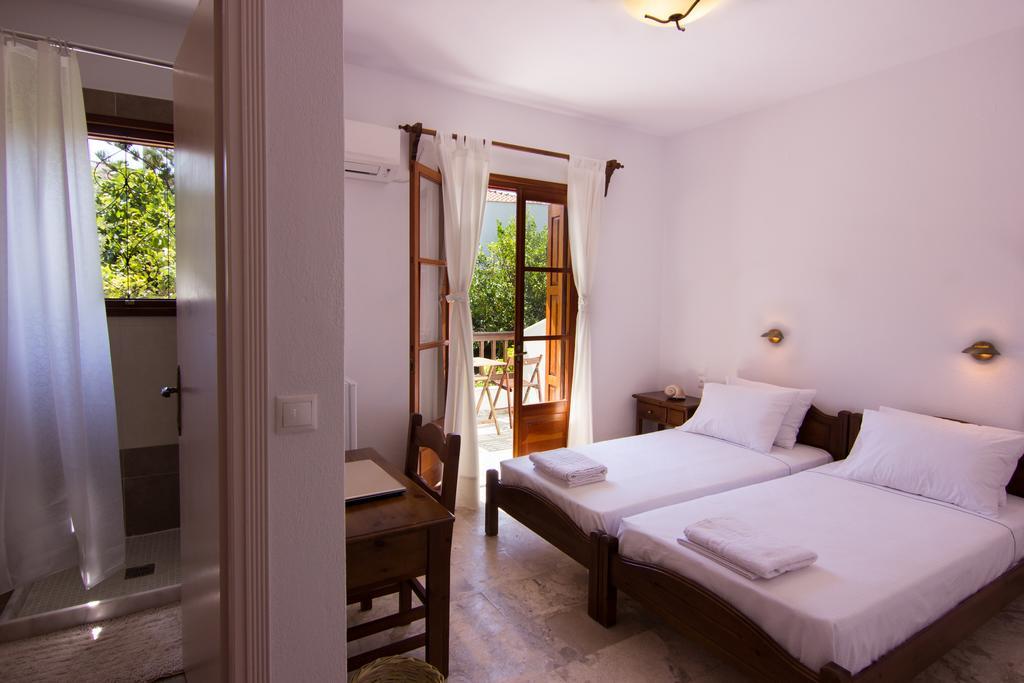 Naftilos Skiathos Екстериор снимка